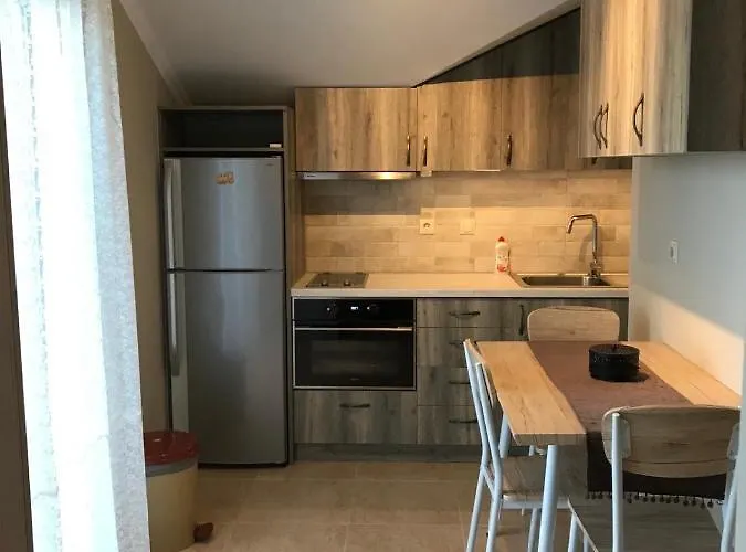 Marinos Sea View 2 * Порос
